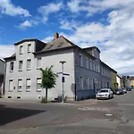 Schoene 4 Raum, 4 - 8 Bett In Apartamento Schönebeck