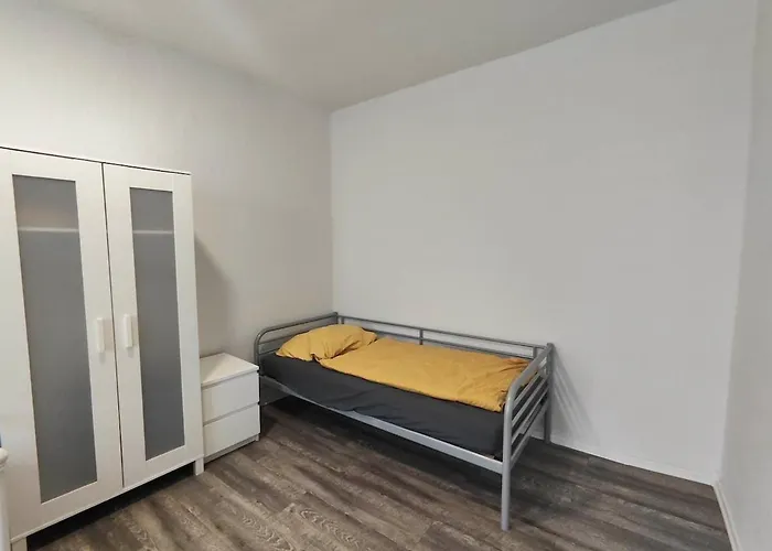 Schoene 4 Raum, 4 - 8 Bett In *